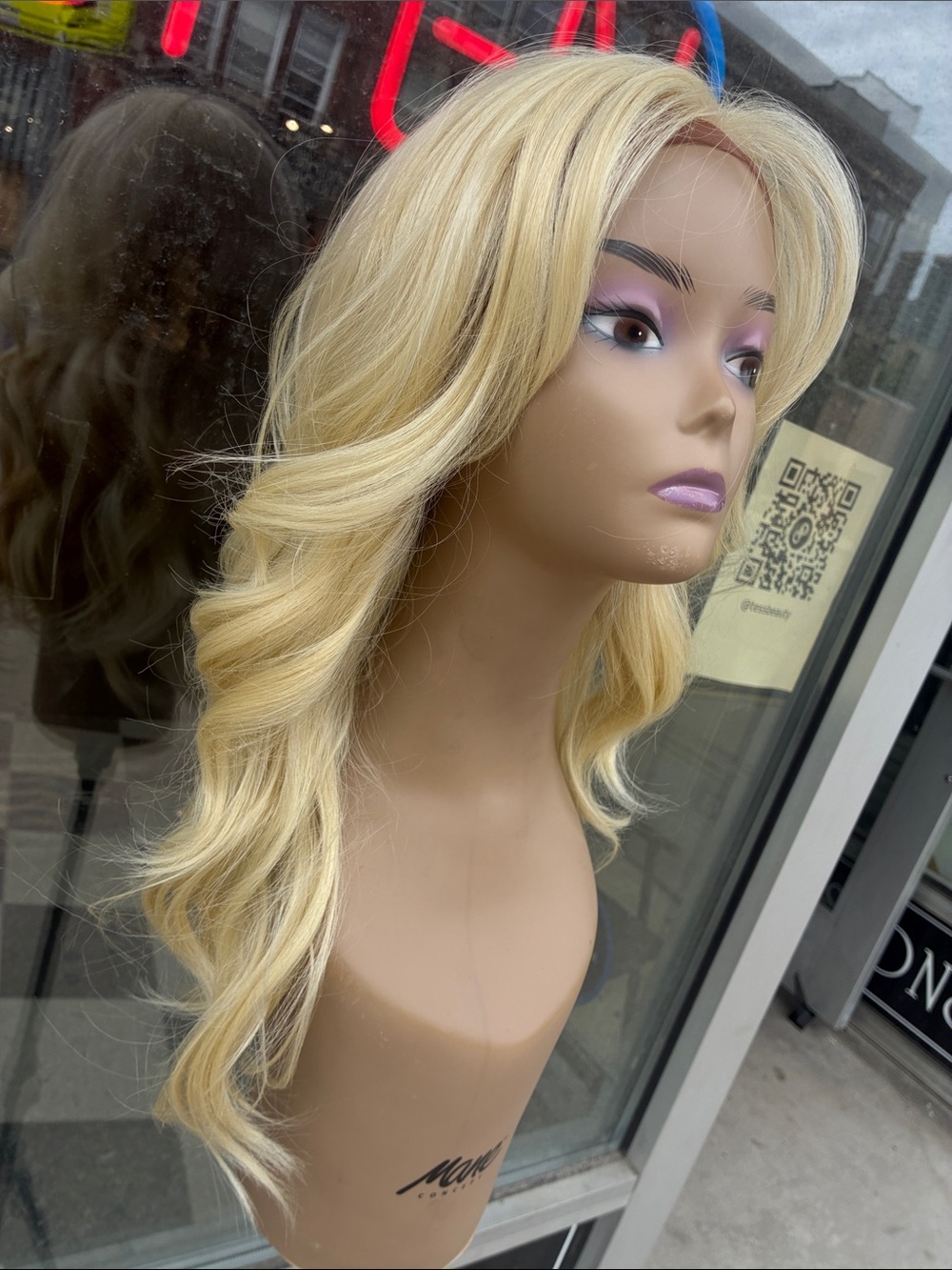 Blonde Long Wavy freepart Wig - Stylish Natural-Look Hair